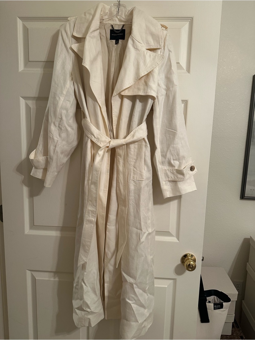 Banana Republic Cream Trench Coat with Waist Tie
